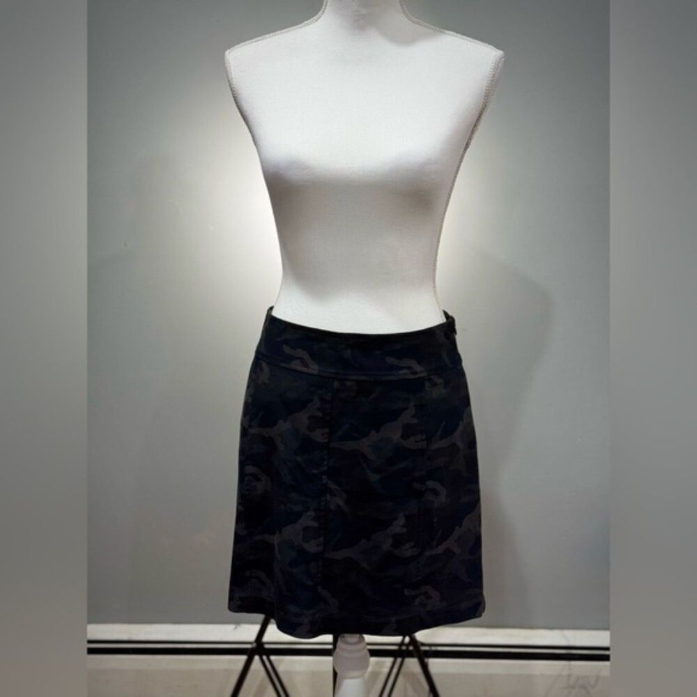 CLEAROUT! Drew Charcoal Camo Faux Suede Skirt Size 6 EUC